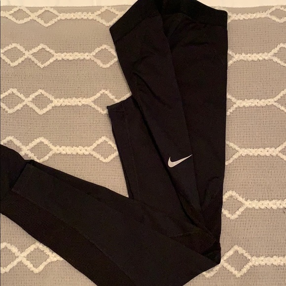 Women’s small Nike Pro pants $25 each! - Picture 4 of 7
